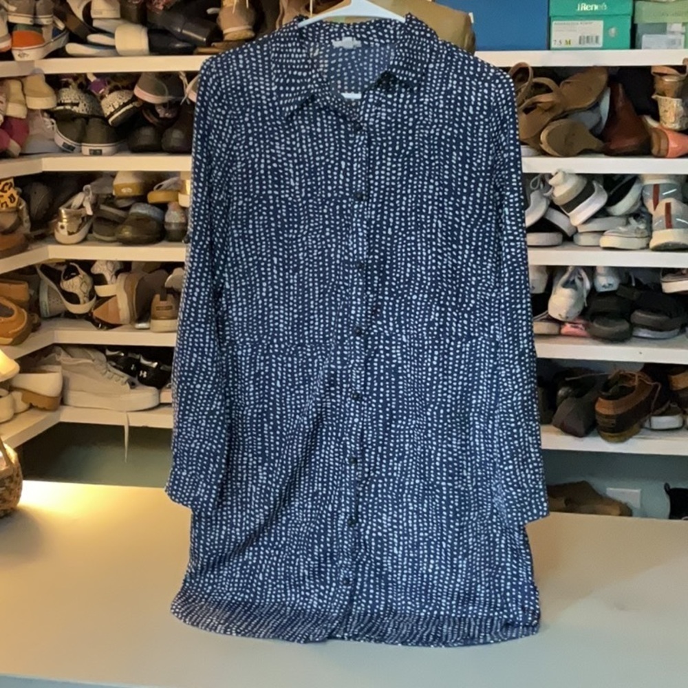 EUC woman’s Maison Jules 3/4 sleeve button down dress
